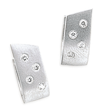 14K white gold pair of diamond earrings (G /SI2,D-0.16ct)