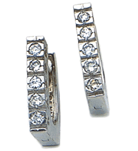 14K white gold pair of diamond hoop earrings (G /SI2,D-0.50ct)